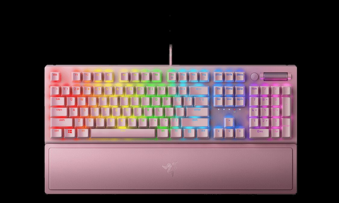 цветная RGB подсветка клавиш Razer BlackWidow V3 со стрелками и натяжным трекпадом