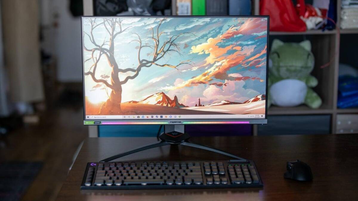 Компьютерный монитор Predator с ярким изображением иRGB-подсветкой