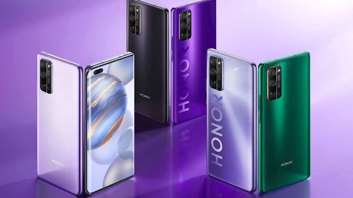 Будущие смартфоны Honor будут поставляться с предустановленными сервисами Google 4 Различные цветные смартфоны Honor с задней камерой и дисплеем