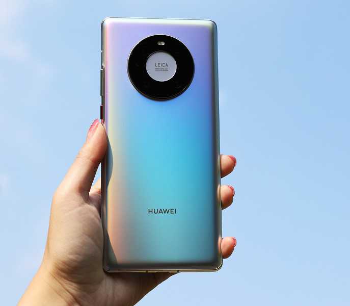 В России стартовали продажи флагмана Huawei Mate 40 Pro 4 2 1 large