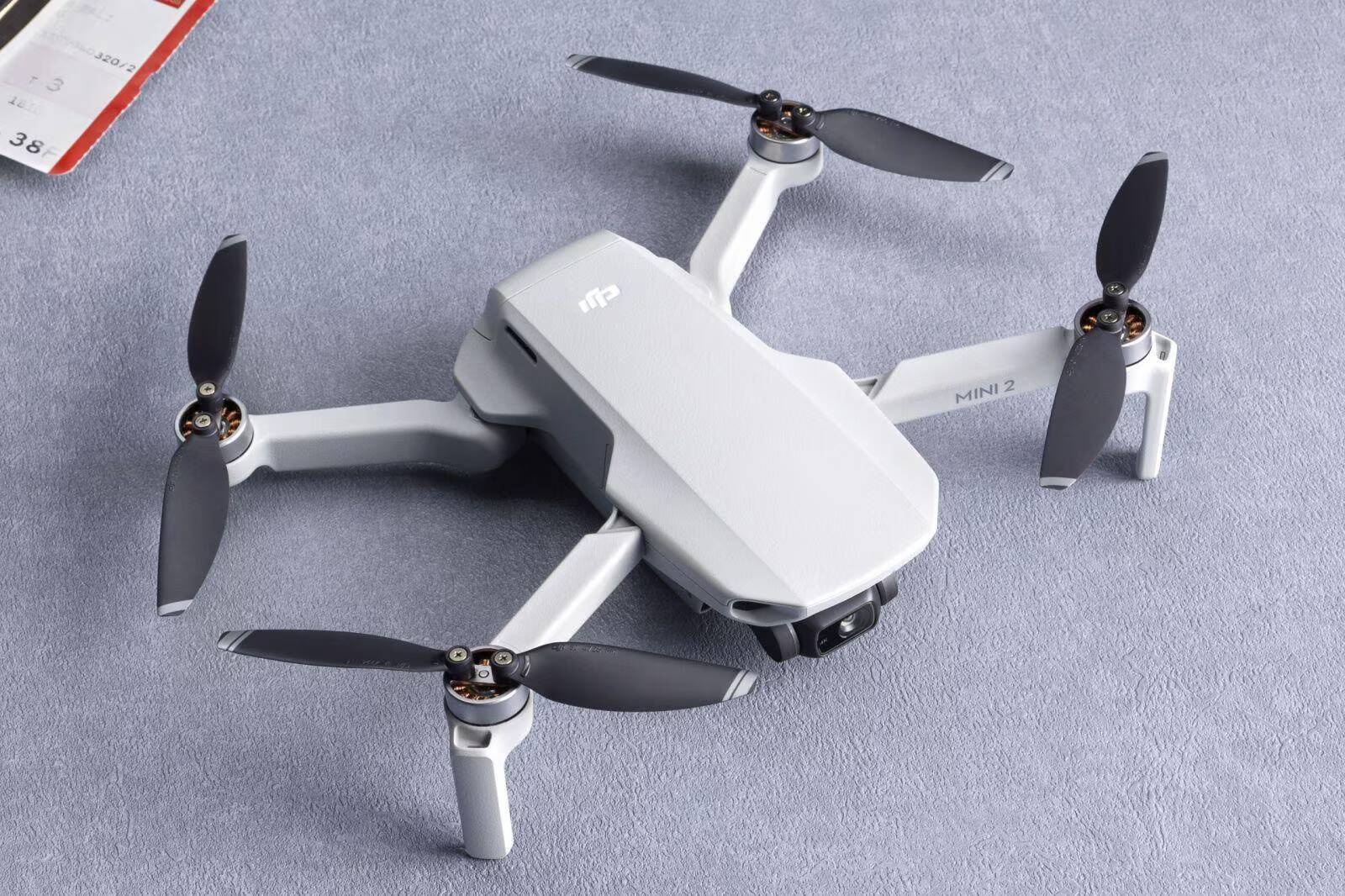Выпущен дрон DJI Mini 2. Он может снимать 4К-видео 2 Выпущен дрон DJI Mini 2. Он может снимать 4К-видео