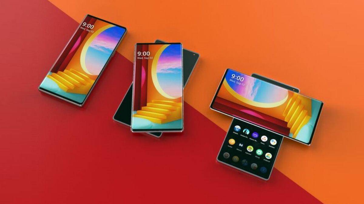 Изображение современных смартфонов с крупными экранами и интерфейсами