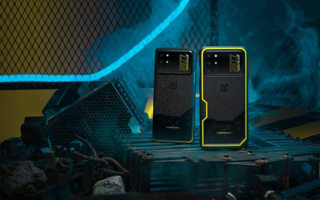 Представлен OnePlus 8T Cyberpunk 2077 Edition. Его оценили в 597 долларов 6 Камеры OnePlus 8T Cyberpunk 2077 Edition на задней панели смешанный дизайн и подсветка