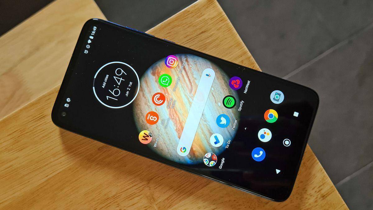 Экран смартфона Motorola G9 Power с приложениями на рабочем столе