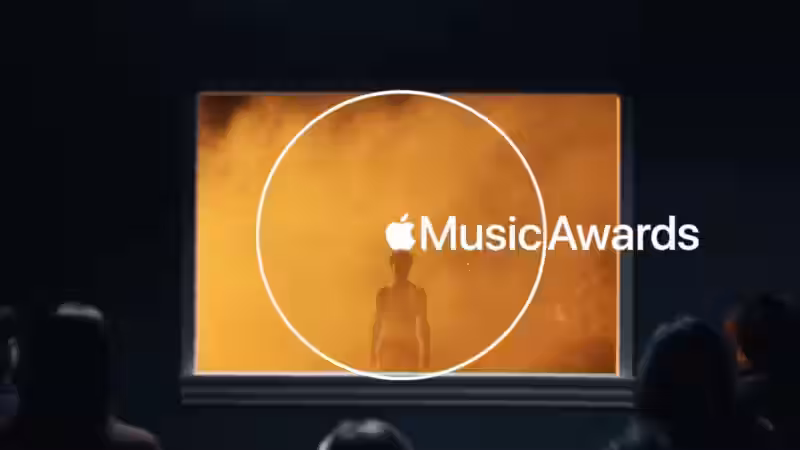 Экран презентации Apple Music Awards на сцене