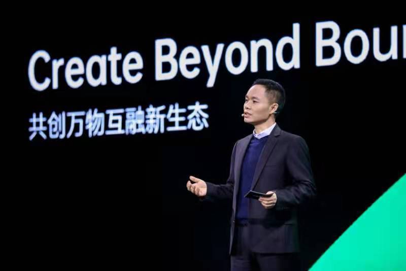 Презентация OPPO на INNO DAY 2020 с крупным дисплеем