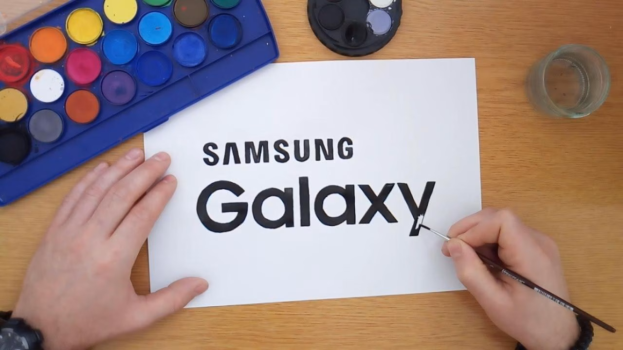 Samsung представила два смартфона с экранами Infinity-V и батареями на 5000 мАч 4 maxresdefault 13