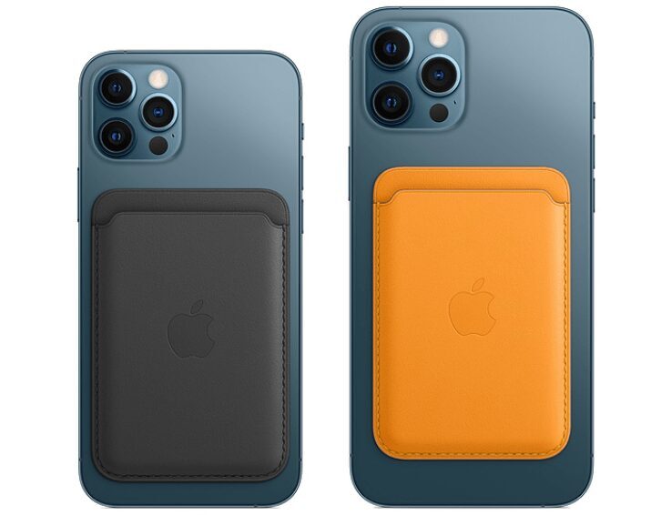Что купить для iPhone 12: несколько полезных аксессуаров 10 Персонаж в фантастическом костюме на фоне мрачного замка