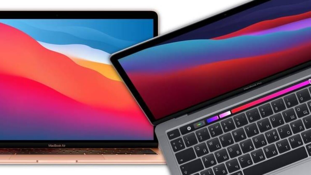 Два ноутбука MacBook с яркими экранами и клавиатурами
