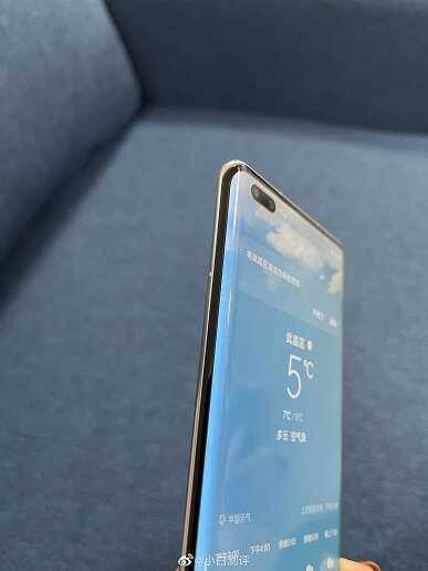 Экран OPPO Find N6 с невидимой складкой сверху