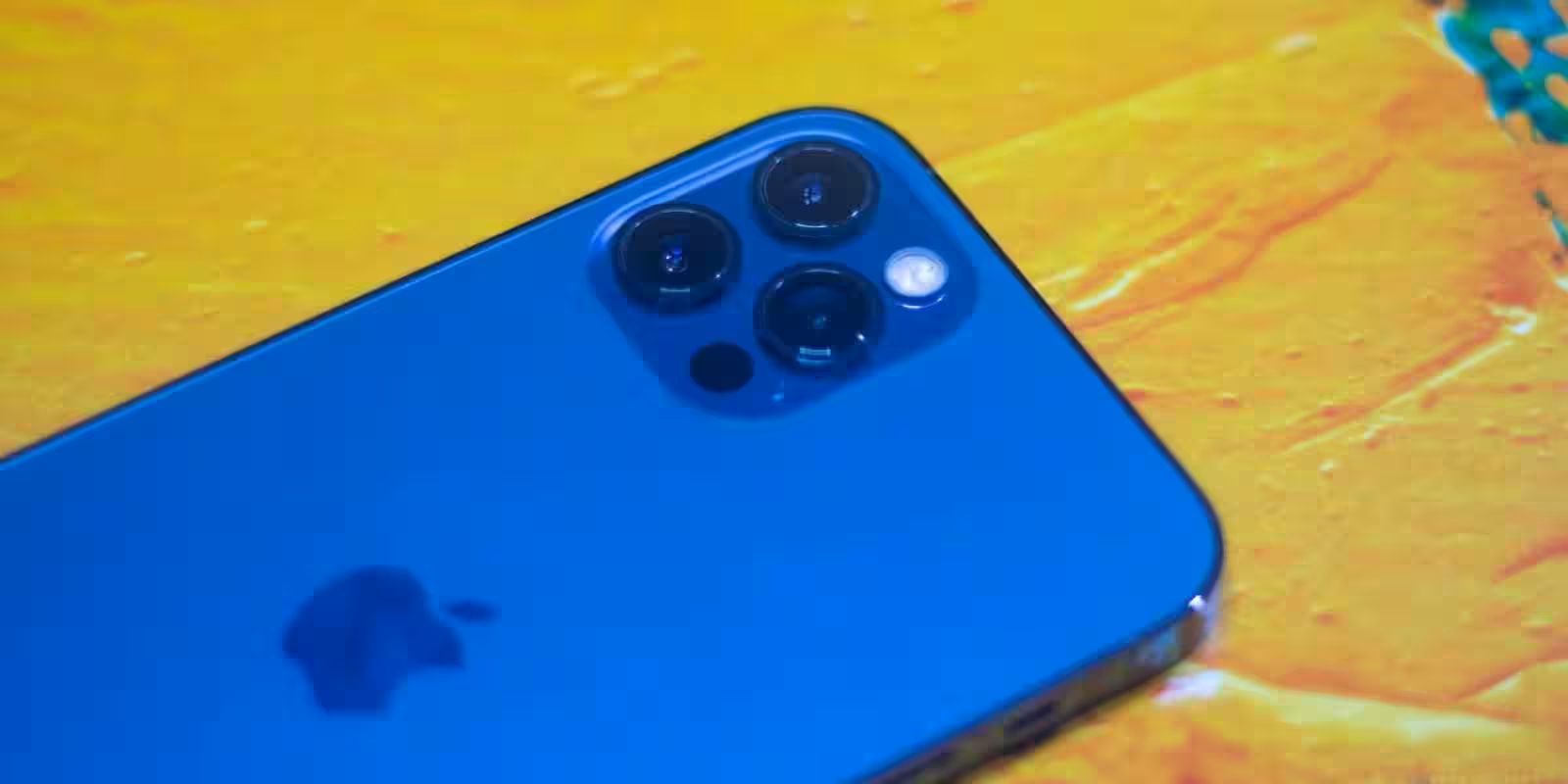 Apple перестанет менять поломанные iPhone 12 на новые 1 Apple iPhone 12 Pro 68