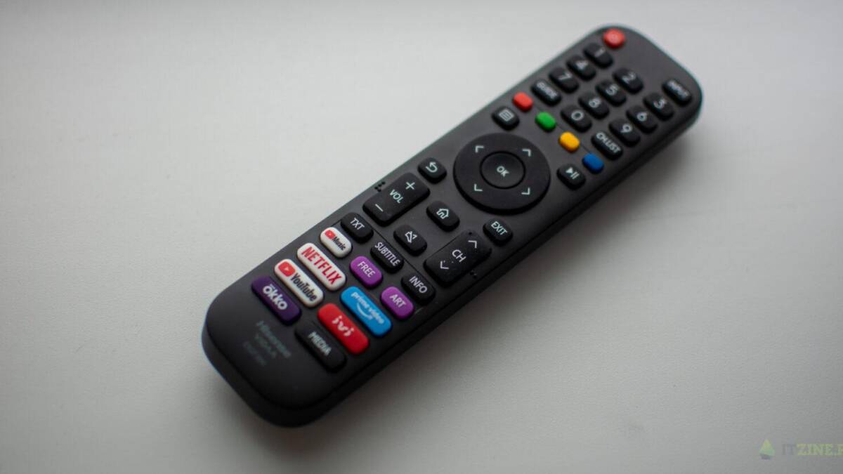Обзор телевизора Hisense A7500F 43". Выгодная покупка 28 Пульт дистанционного управления с названиями сервисов