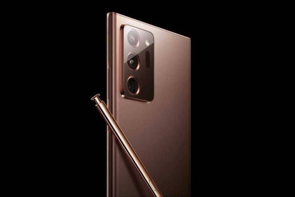 Смартфон Samsung Galaxy Note с тремя камерами и стилусом сбоку