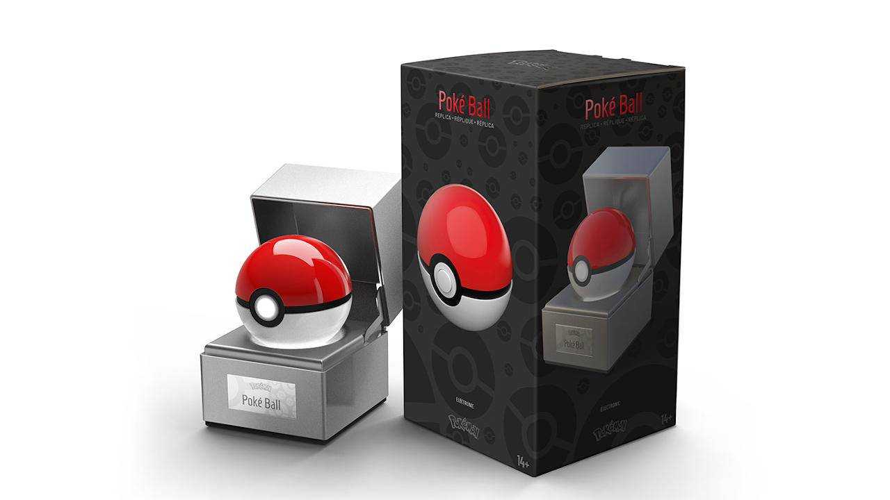 Pokemon создают реплику Покебола, но его нельзя бросать 5 poke ball and merch pack slider B 2kx8c 1280x720 1
