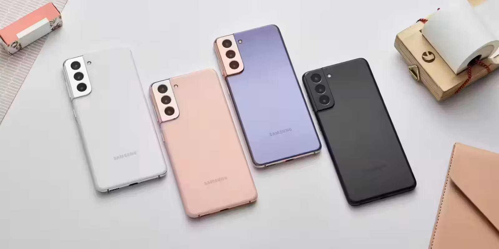 Флагманские смартфоны Galaxy S21 поступили в продажу в России 3 03 galaxys21 violet pink gray white 1 201230030423 scaled