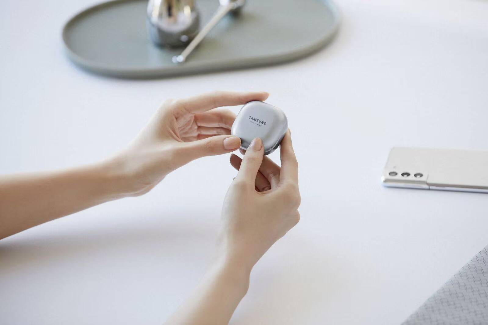 Samsung сделал наушники Galaxy Buds Pro и метку Smart Tag 1 Samsung сделал наушники Galaxy Buds Pro и метку Smart Tag