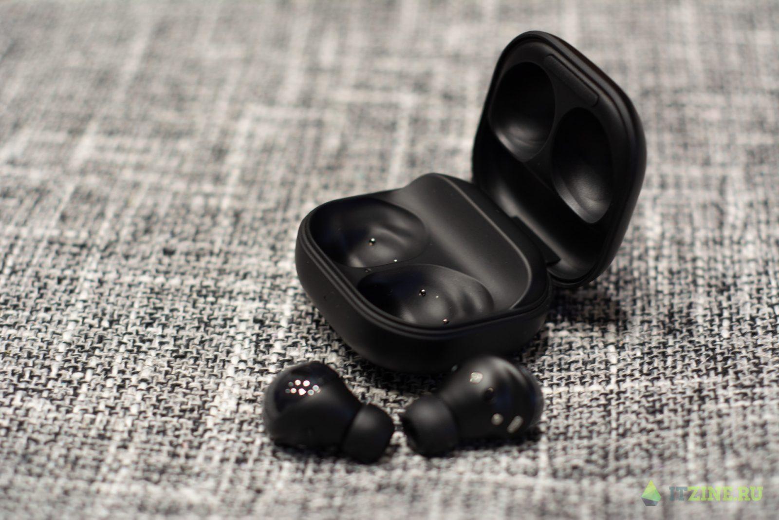 Samsung сделал наушники Galaxy Buds Pro и метку Smart Tag 3 Чехол Moshi Altra для iPhone 12 с карабином и текстурой поверхности