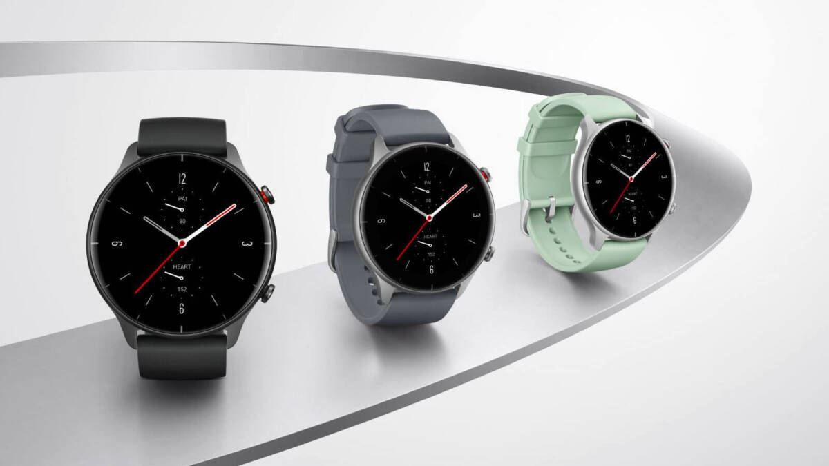 В России стартовали продажи умных часов Amazfit GTR 2e и GTS 2e 3 Три умных часы Amazfit GTS 2e с разными ремешками
