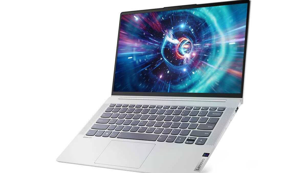 Ноутбук Lenovo с дисплеем и клавиатурой спереди