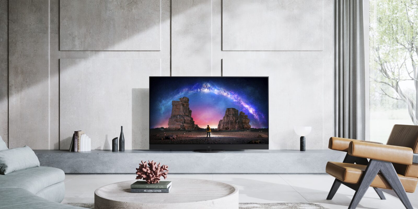 CES 2021: Panasonic представил флагманские OLED-телевизоры 2021 года 3 tx 65jz2000e 2000b w2004 c2004 rm front kv min