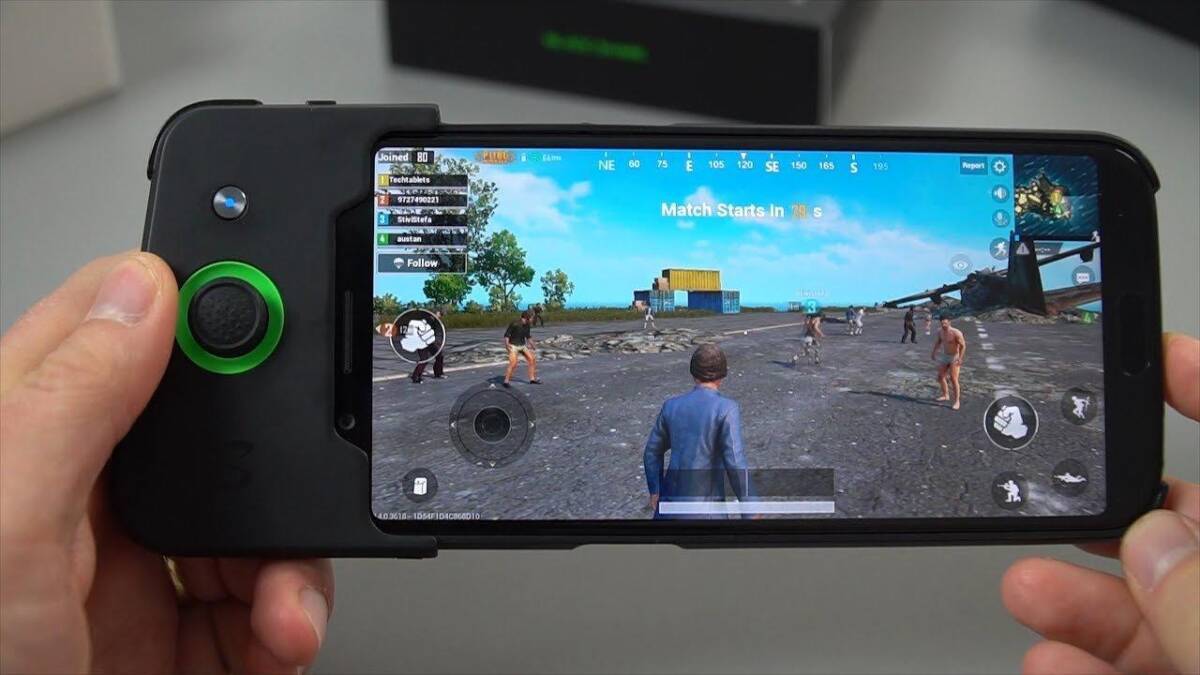 Игровой смартфон Black Shark 4 с геймпадом: дизайн и экран в демонстрационном кадре