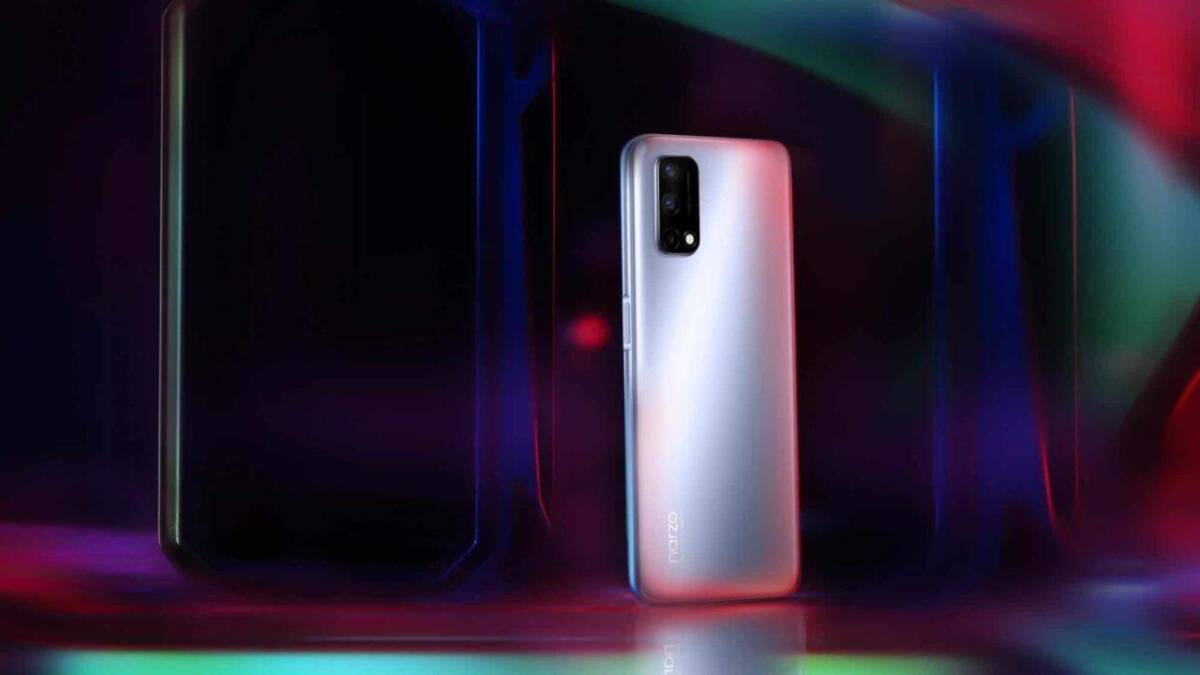 Задняя панель Realme Narzo 30 Pro с камерой