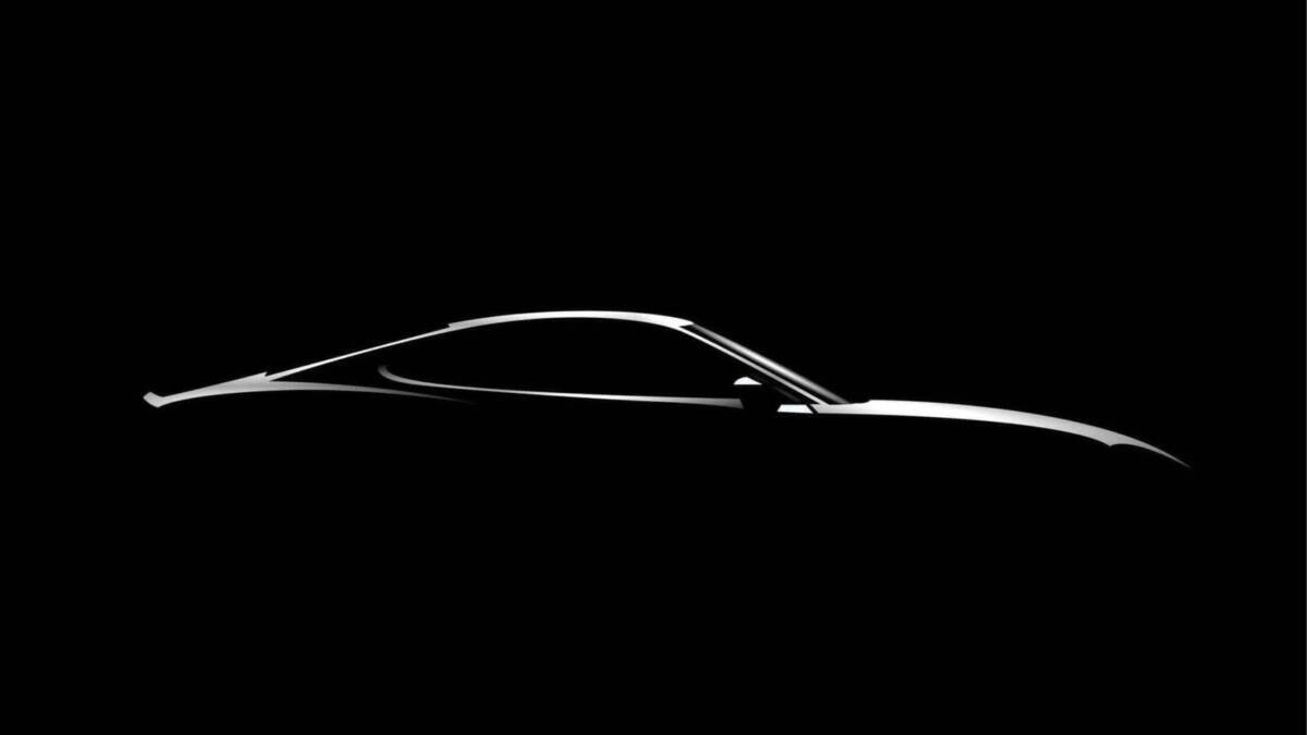 Силуэт электромобиля Apple и Nissan в минималистичном стиле на черном фоне