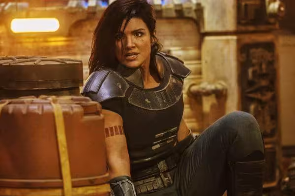 gina carano as cara dune 800x400 1