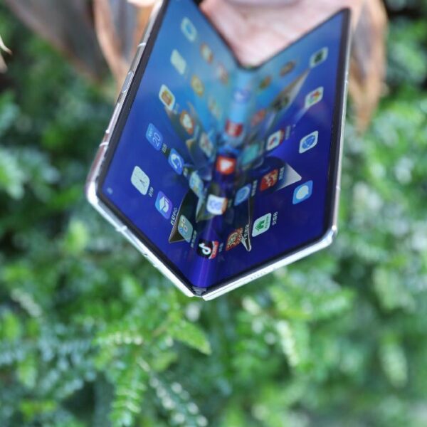 huawei mate x2 na pervyh zhivyh foto i video picture2 3