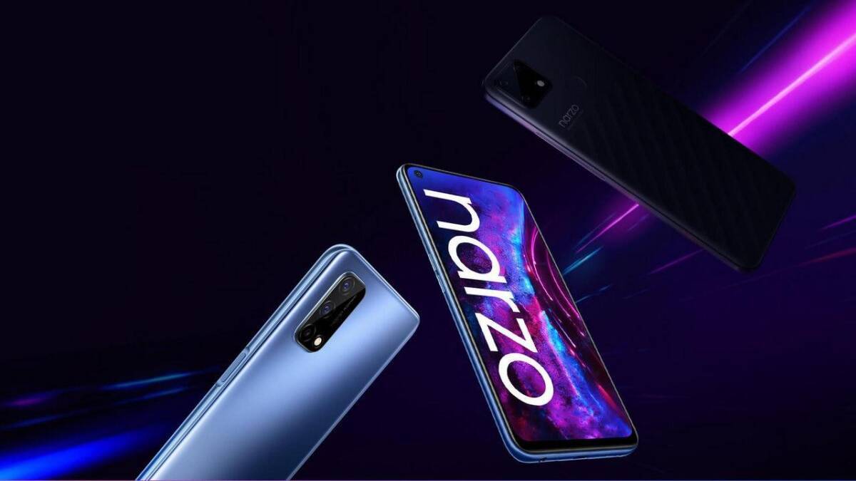Две смартфона Realme Narzo 30 серии с задней камерой и экраном