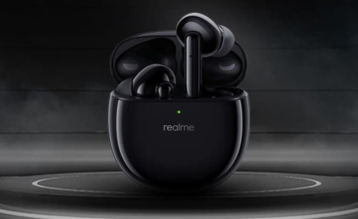 5 лучших доступных гаджетов на День Святого Валентина 10 realme gotovit zagadochnye tws naushniki buds air pro me picture2 0