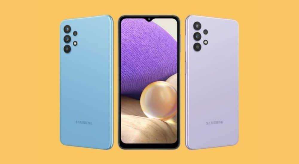 Samsung Galaxy A32 сзади и спереди смартфон с тремя камерами и дисплеем