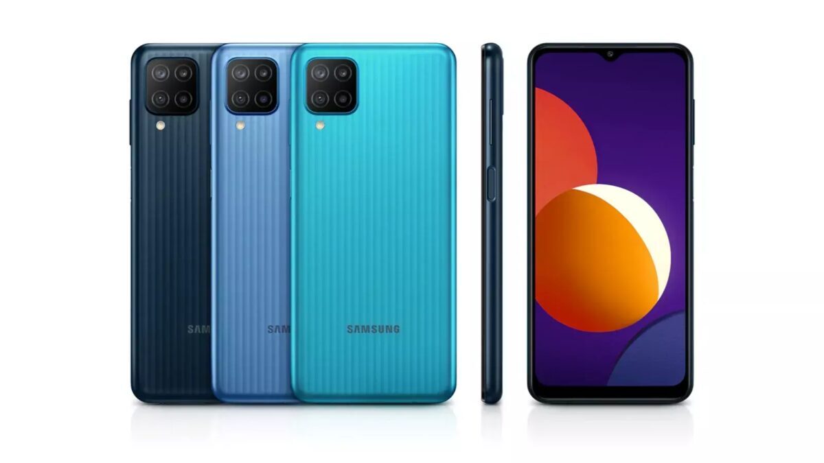 Samsung представила смартфон Galaxy M12 с аккумулятором на 6000 мАч 2 Обзор задней стороны Samsung Galaxy M12 с тремя камерами