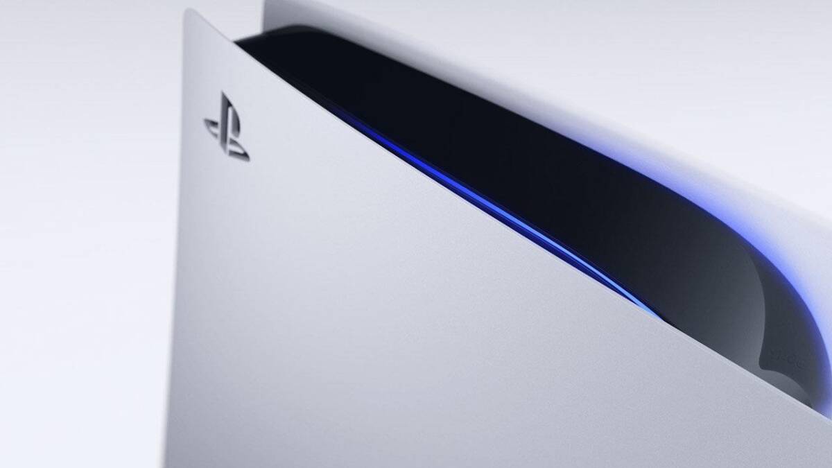 Корпус PlayStation 5 с черной полосой и подсветкой