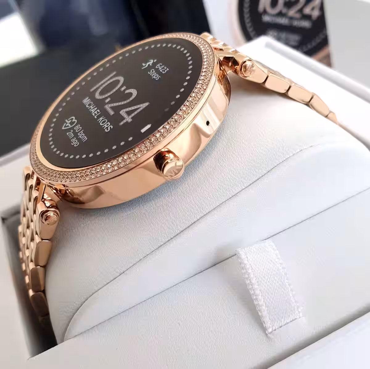 Michael Kors представил умные часы за 354 доллара 2 20210120 113328 big