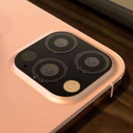 Розовое iPhone 12s Pro с тремя камерами и сенсором