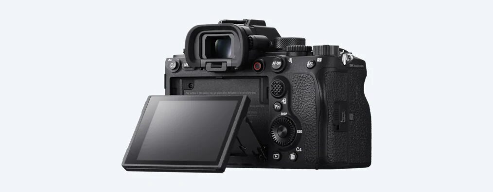 Экшн-камера Sony Alpha 1 с выдвижным экраном и электронным видоискателем