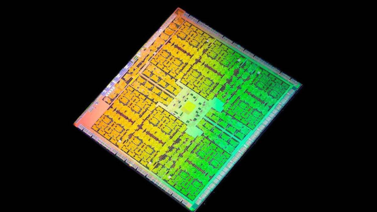 Печатная плата процессора Xiaomi с цветовой маркировкой и внутренней компоновкой чипа в разрезе