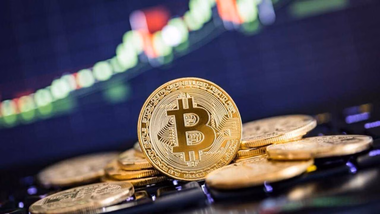 За сутки Bitcoin упал на 10%, теперь он стоит около $50 000 2 bitcoin 1280x720 1