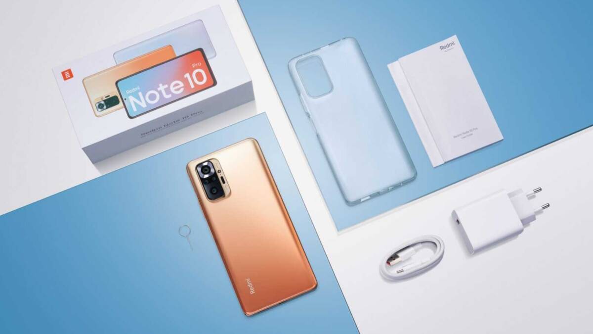 Распаковка смартфона Redmi Note 10 и комплекта аксессуаров в обзоре комплектации