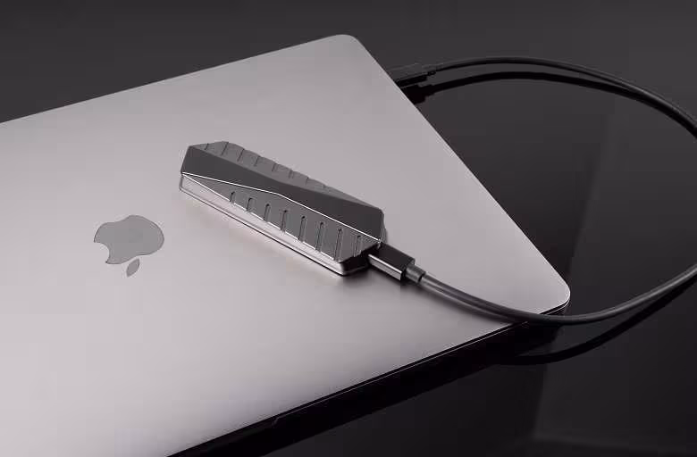Самый быстрый в мире внешний SSD-накопитель от стартапа GigaDrive 2