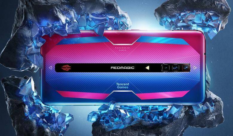 Геймерский смартфон Nubia Red Magic 6 на фоне льда