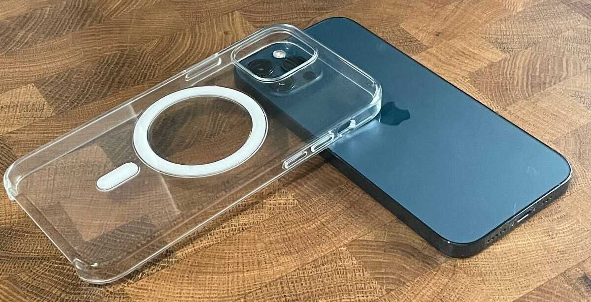 Обзор Apple MagSafe для iPhone 12