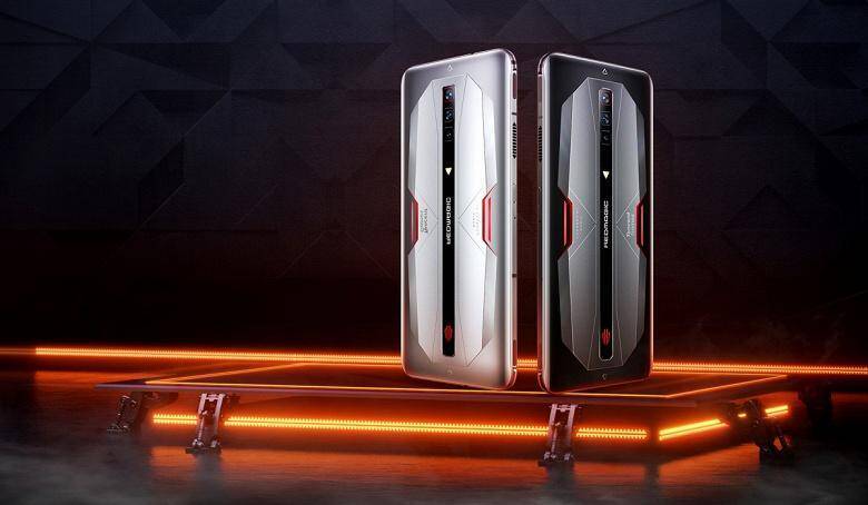 Игровые смартфоны Nubia Red Magic 6 и 6 Pro на дисплее