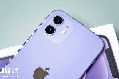 Фиолетовый iPhone 12 показали во всей красе 10 Экран OPPO Find N6 с невидимой складкой сверху