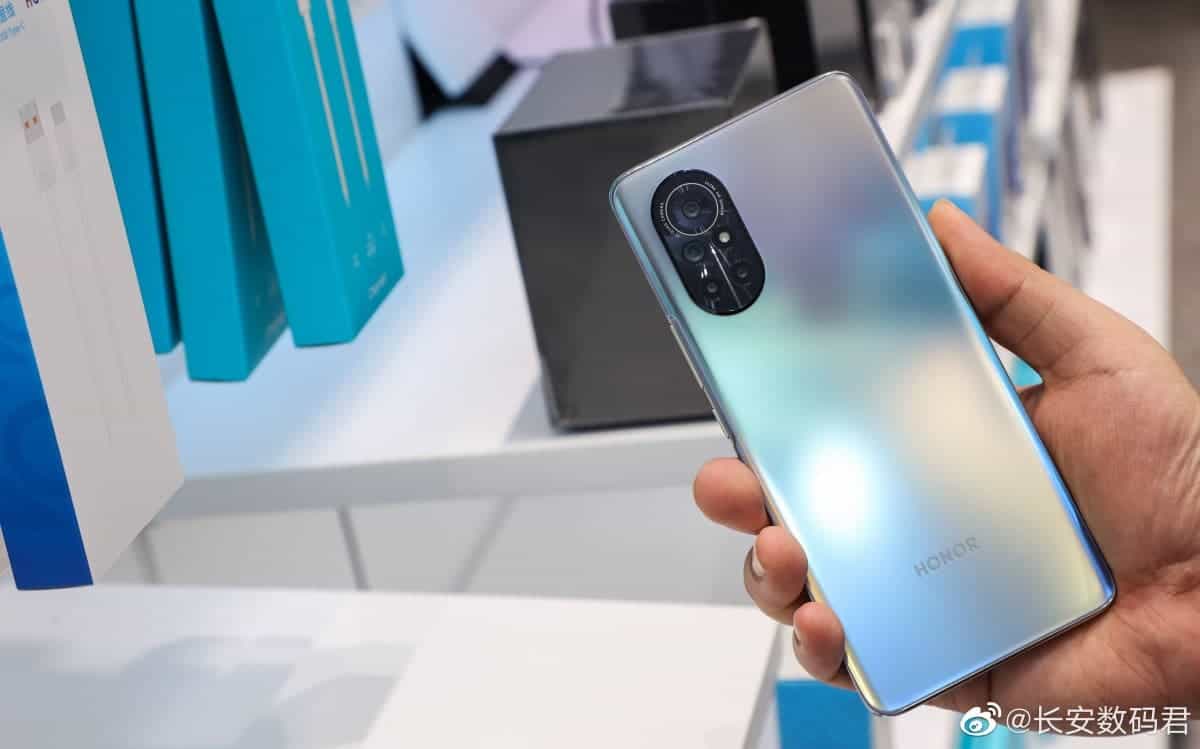 В сеть слили новые подробности о грядущей серии смартфонах Honor 50 4 honorlike5