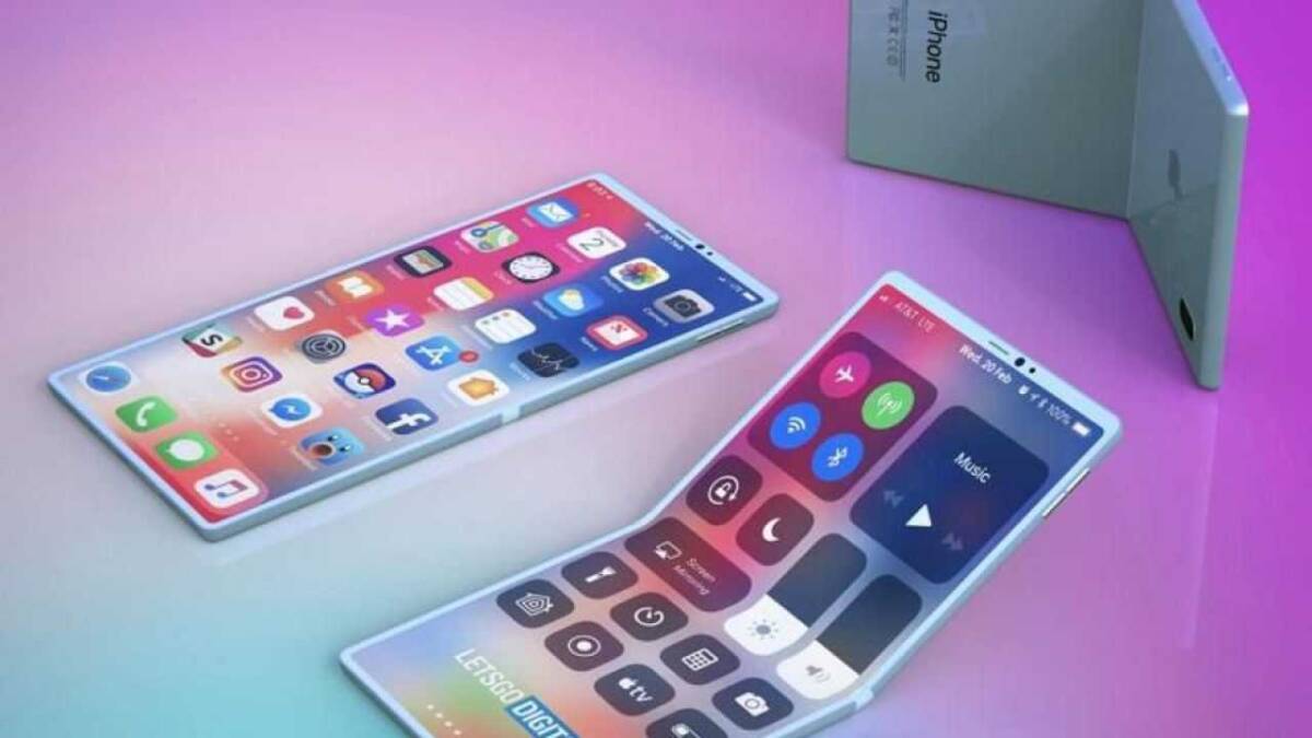 Apple придумала, как сделать гибкие экраны надёжнее 4 Гибкий iPhone на зарядке с интерфейсом управления