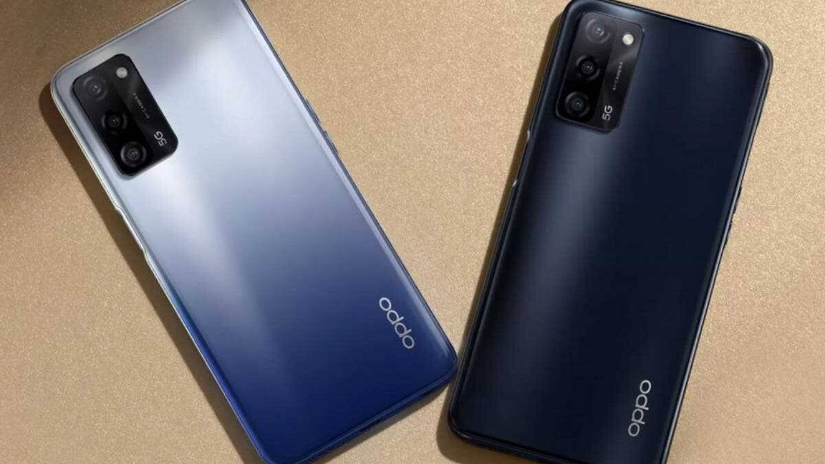 Два смартфона Oppo A53s с тройной камерой и градиентным покрытием