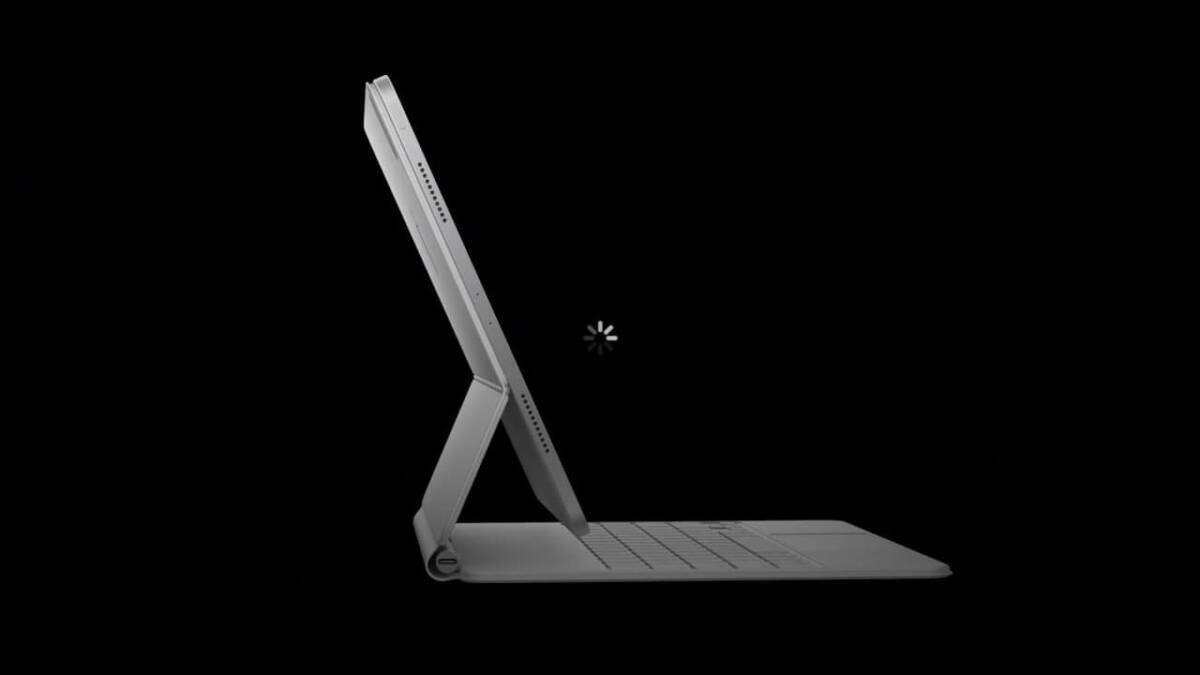Задняя часть нового iPad Pro с умным креплением
