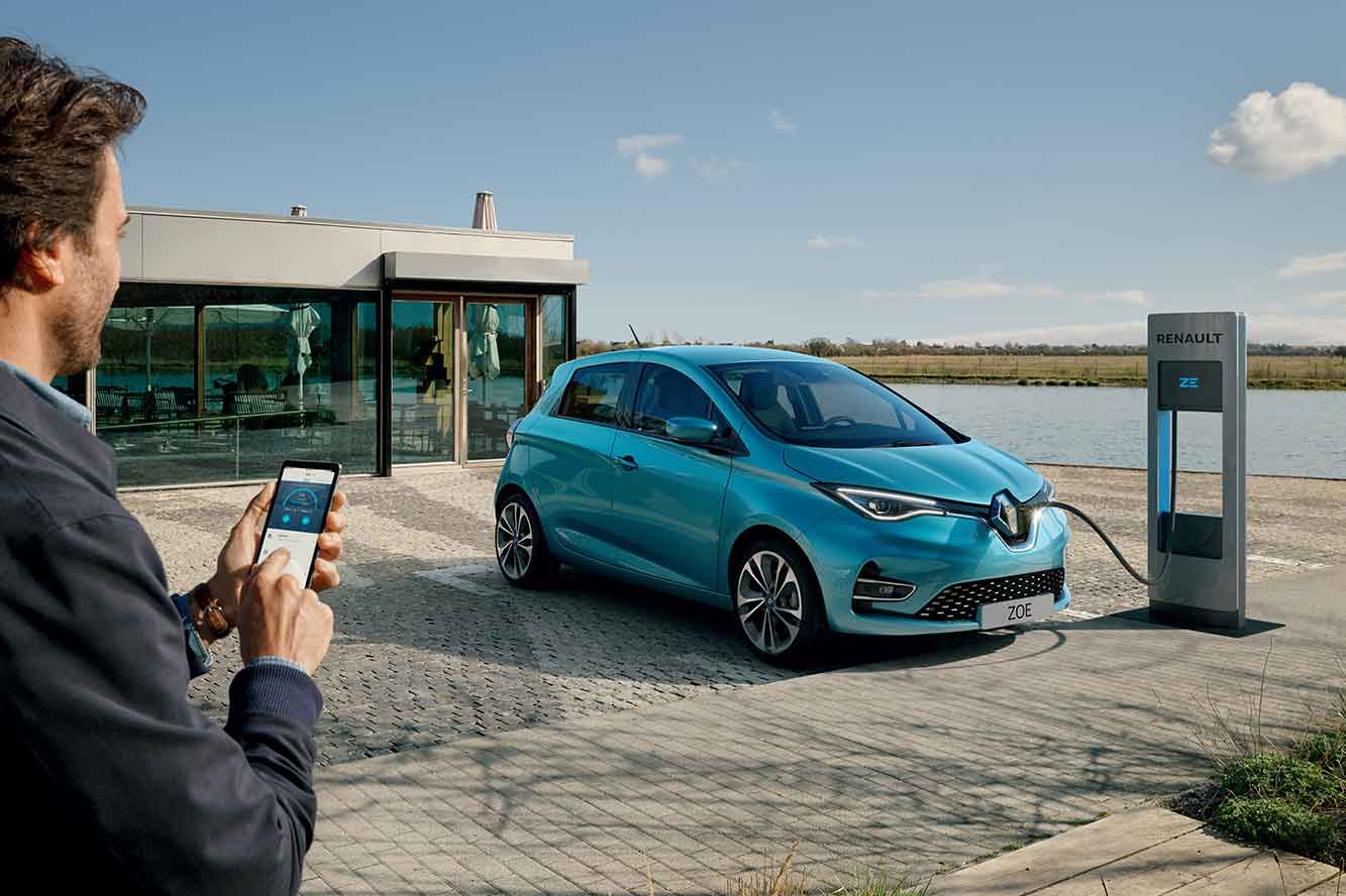 Renault представил Connect, новые подключаемые сервисы 4 renault zoe my 2020 hd 2